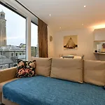 Kew Bridge Apartments